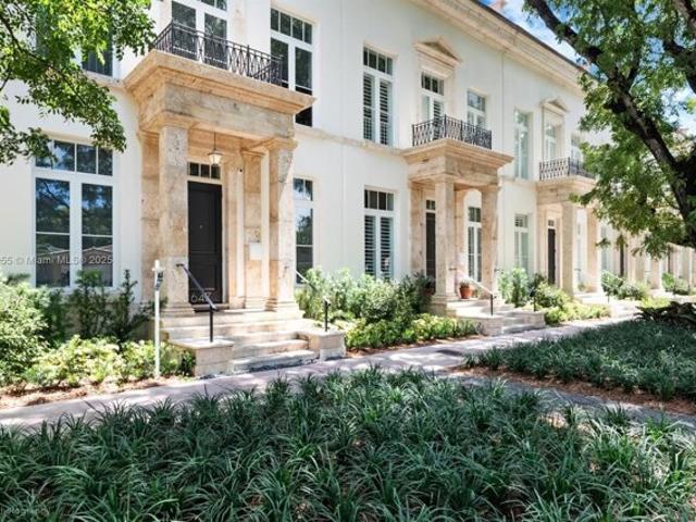 House for sale in Coral Gables