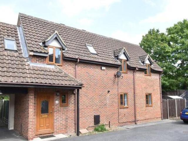 House for sale in Orchard Heights, Bridgefield