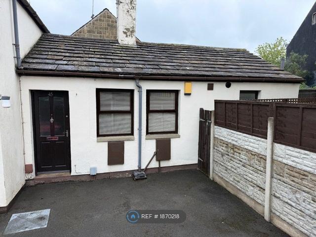 Apartment for rent in Hillhouse, Almondbury