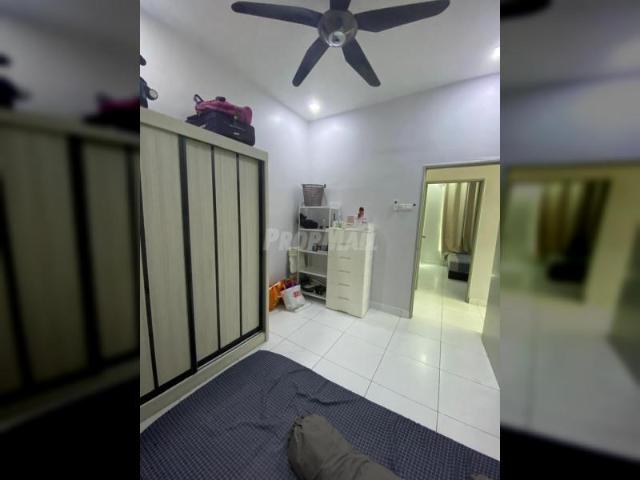 Apartment for rent in Bandar Saujana Putra, Kuala Langat