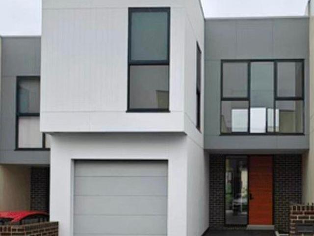 Townhouse for rent in Box Hill, Sydney