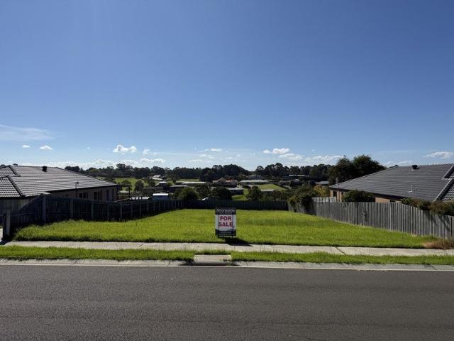 Land for sale in Lakes Entrance, Victoria