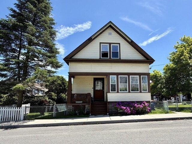 House for sale in Bristol, Massachusetts