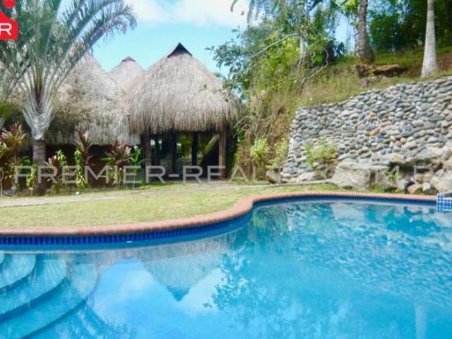 ALOJAMIENTO ESTILO BALINÉS