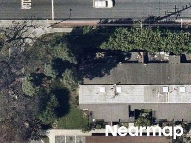 Condo for sale in Paramount