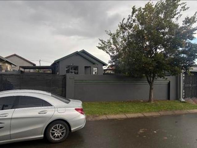 House for rent in Nooitgedacht, Gauteng