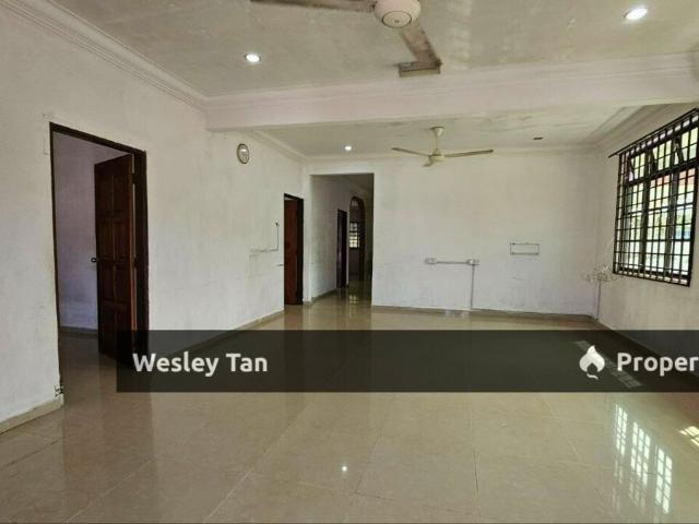 Bungalow for rent in Malaka