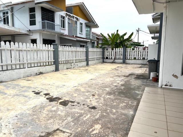 Residential House for sale in Malaka