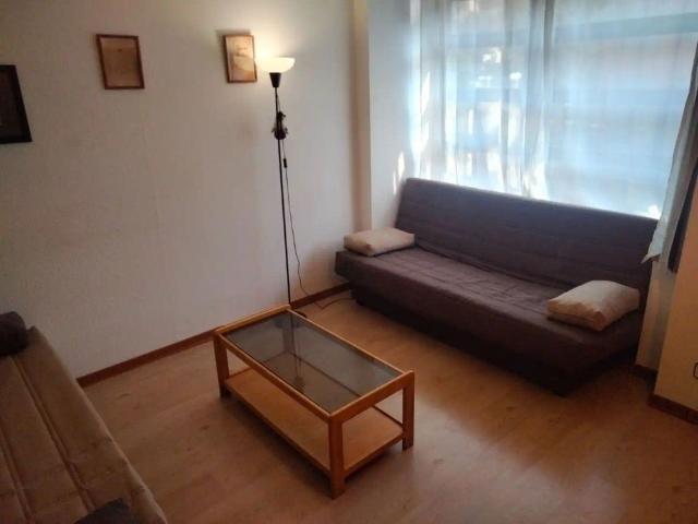 Apartamento en alquiler en Super Molina, Alp