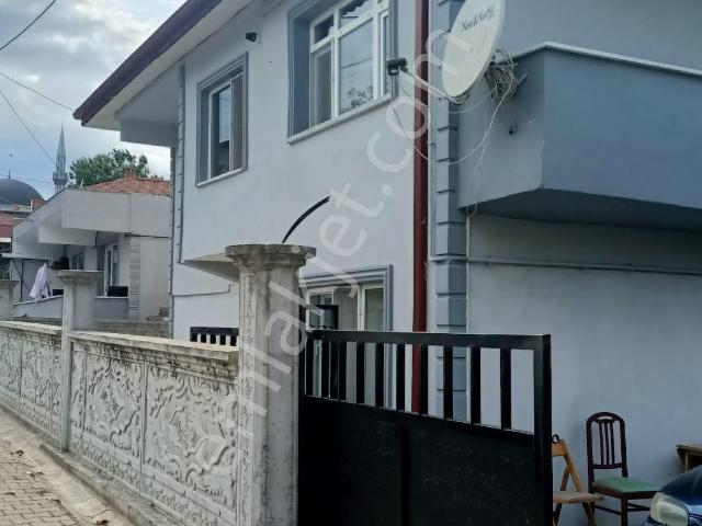 Arifiye içerisinde satılık Villa