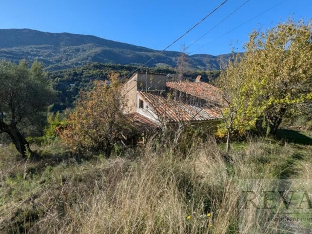 Maison vente à Nice, Contes