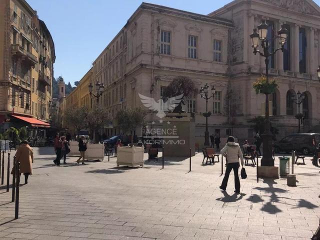 Local Commercial vente à Nice