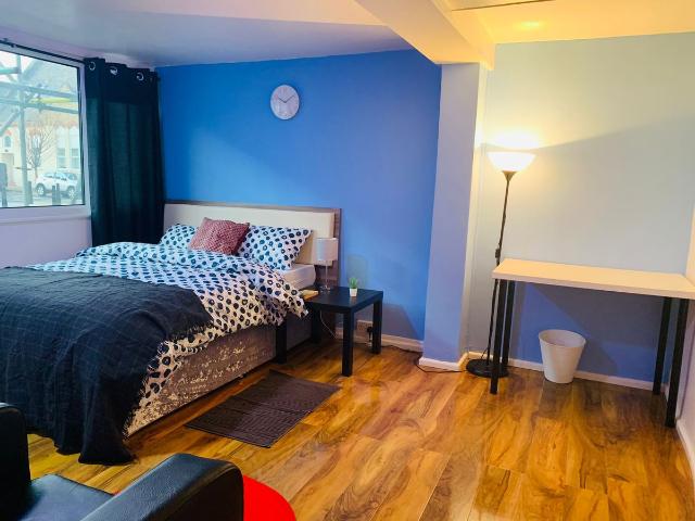 Room for rent in Isle Of Dogs, Isle Of Man
