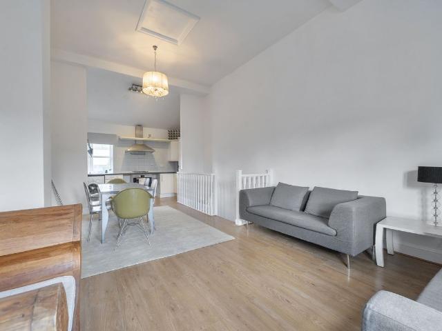 House for rent in Bromley-by-Bow, Poplar Grove
