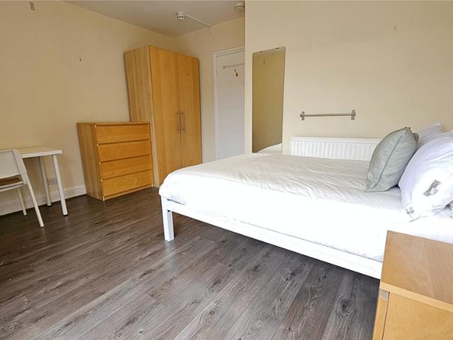 House for rent in Bromley-by-Bow, Poplar Grove