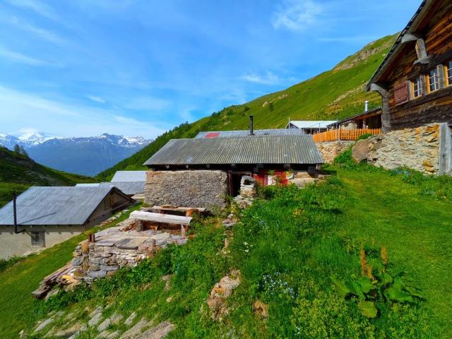 Zweifamilienhaus kaufen in Leuk, Wallis