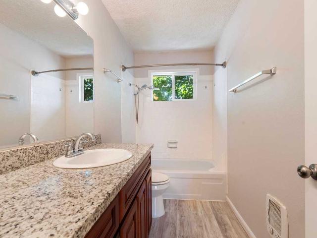 Apartment for rent in Oregonia