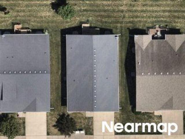 Townhouse for sale in Urbandale, Iowa