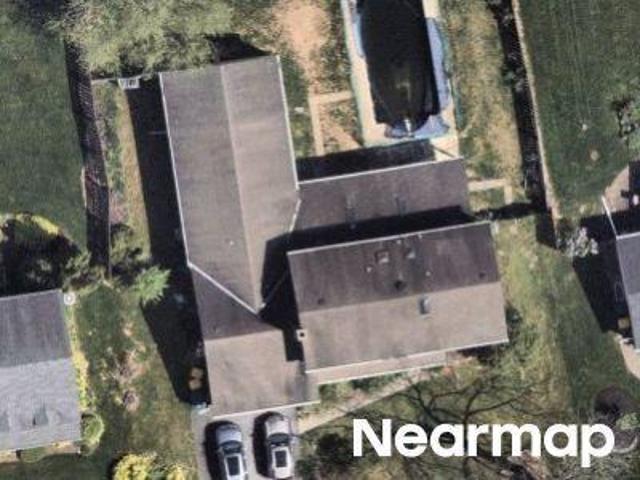 House for sale in Easton