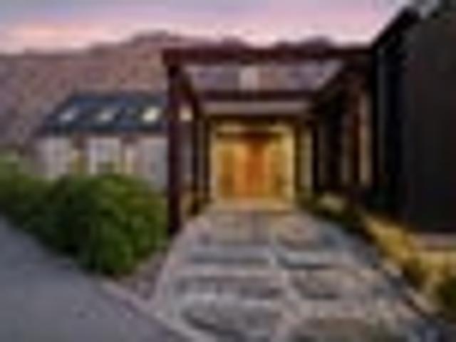 House for sale in Otakou