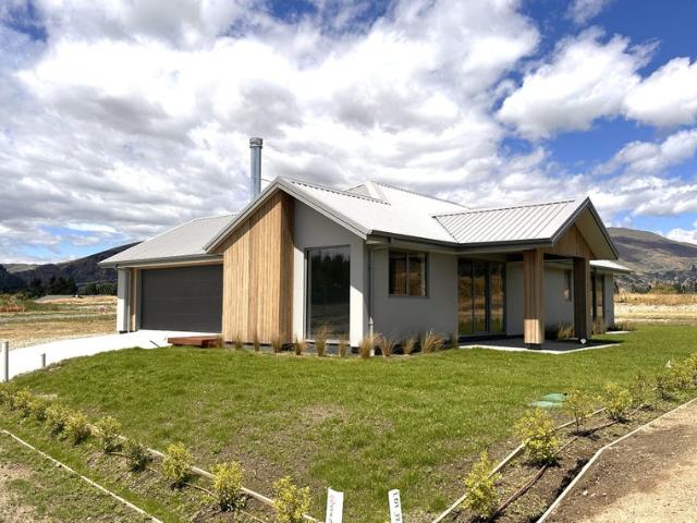 House for sale in Otakou