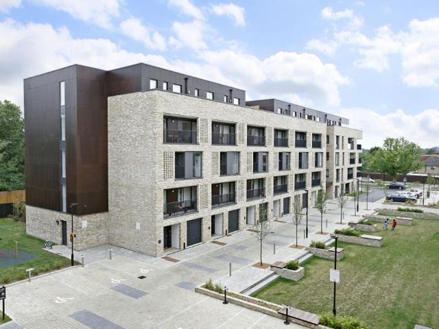 House for rent in Kingsbury, Greater London