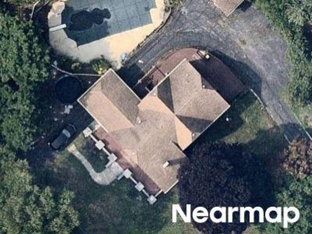 Property for sale in Packanack Lake, Wayne