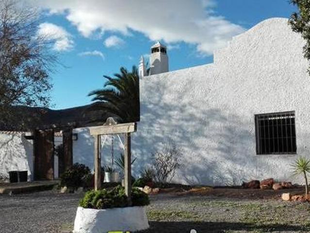 Casa en alquiler en Felix, Almería