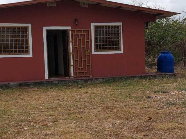 ALQUILA ACOGEDORA CASA EN AGUAS BLANCAS PENONOMÉ CON OPCIÓN A COMPRA