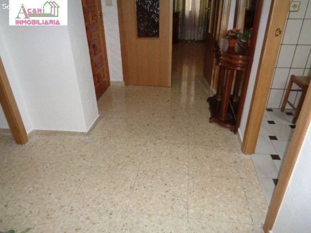 Piso en alquiler en Baena