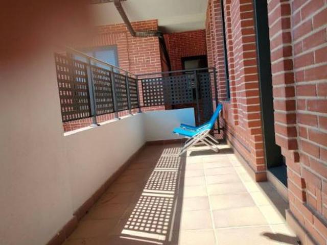 Apartamento en alquiler en Alcalá De Henares, Distrito V