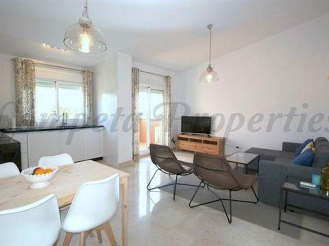 Apartamento en alquiler en Vélez-málaga, Caleta 2000