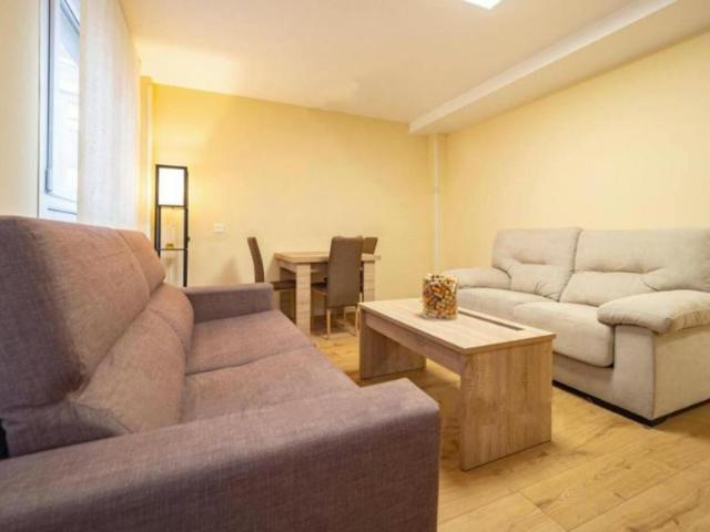 Apartamento en alquiler en El Natahoyo, Gijón