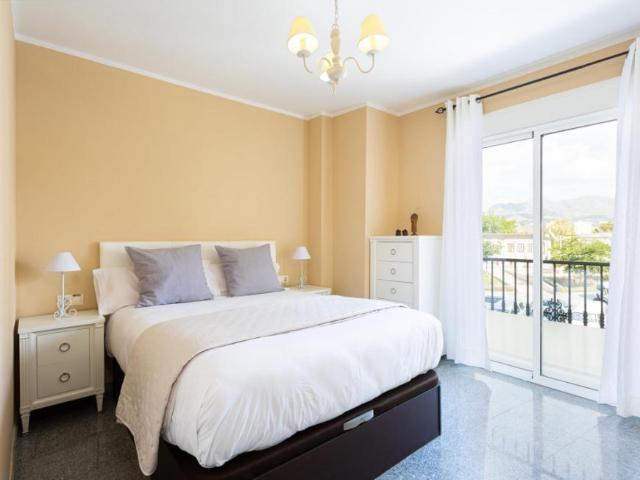 Apartamento en alquiler en Olletas, Málaga