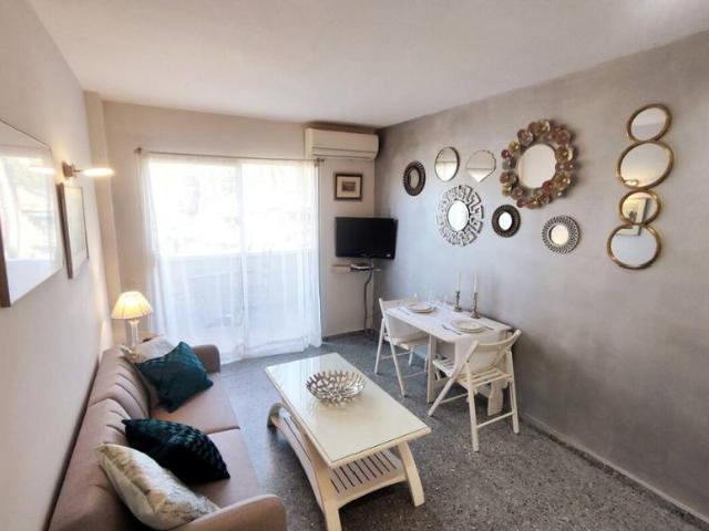 Apartamento en alquiler en Artola, Costa del Sol Occidental