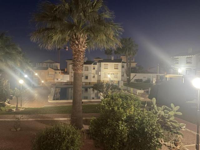 Apartamento en alquiler en San Miguel De Salinas, Urbanización Las Filipinas
