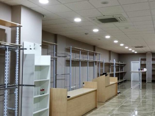 Local Comercial en alquiler en Lucena, Andalucía