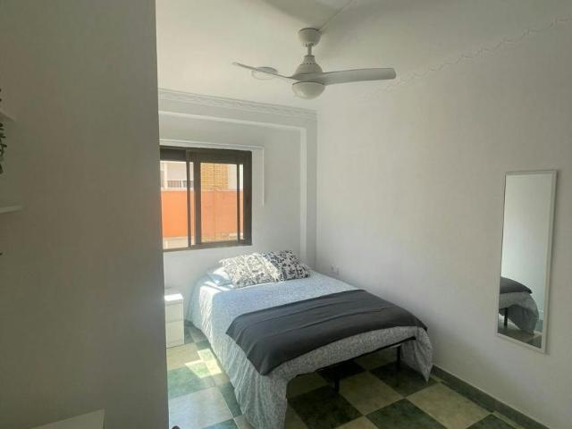Habitación en alquiler en Alaquàs, Barri dels Ollers