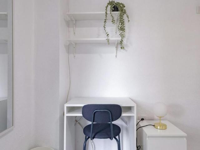 Habitación en alquiler en Barri dels Ollers, l'Horta Sud