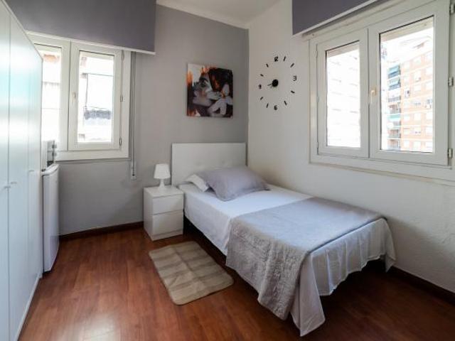 Habitación en alquiler en Alcalá De Henares, Distrito I