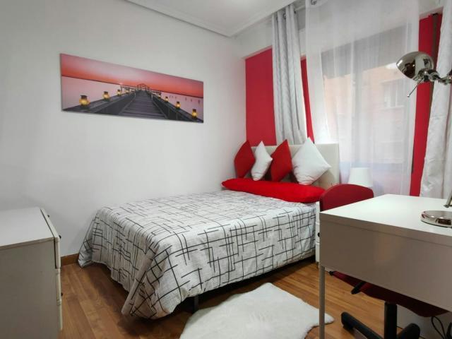 Habitación en alquiler en Distrito I, Alcalá De Henares