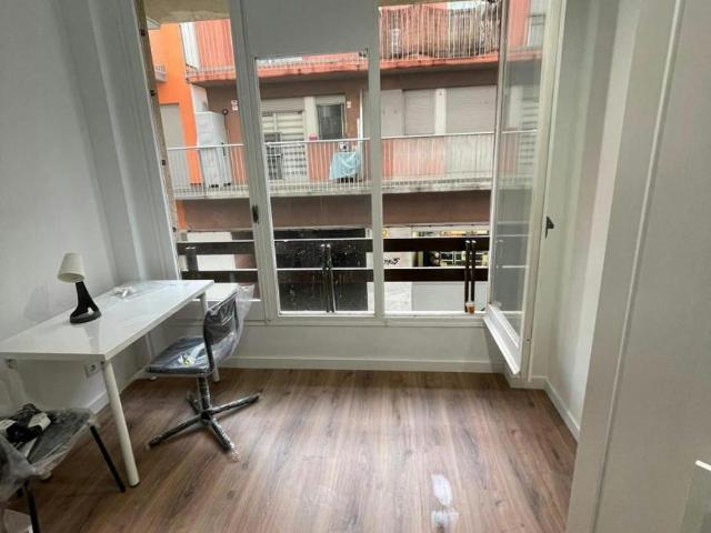 Habitación en alquiler en Districte 1, Barcelonès
