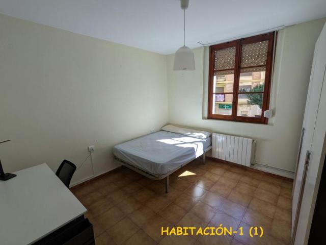 Habitación en alquiler en Grup la Magdalena, Castelló de la Plana / Castellón de la Plana