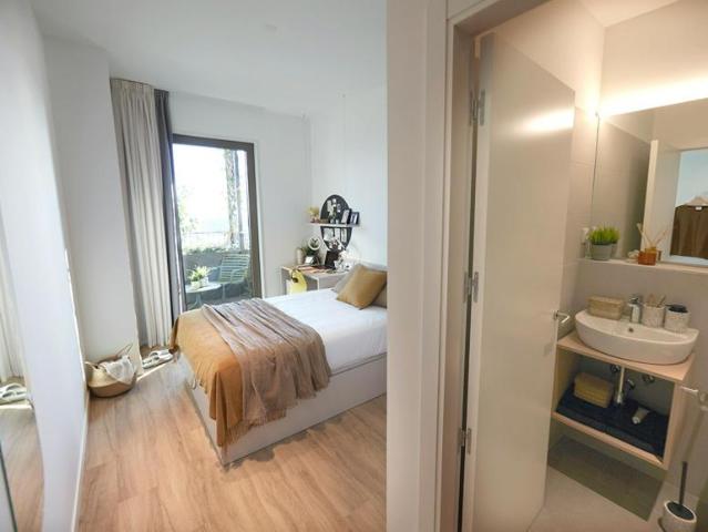 Habitación en alquiler en Finestrelles, Esplugues de Llobregat