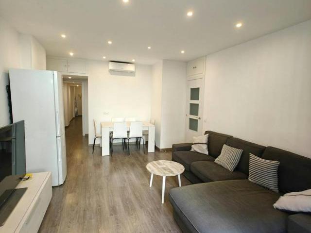 Habitación en alquiler en Esplugues De Llobregat, la Plana