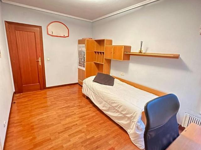 Habitación en alquiler en San Martín, Gasteizko kuadrilla