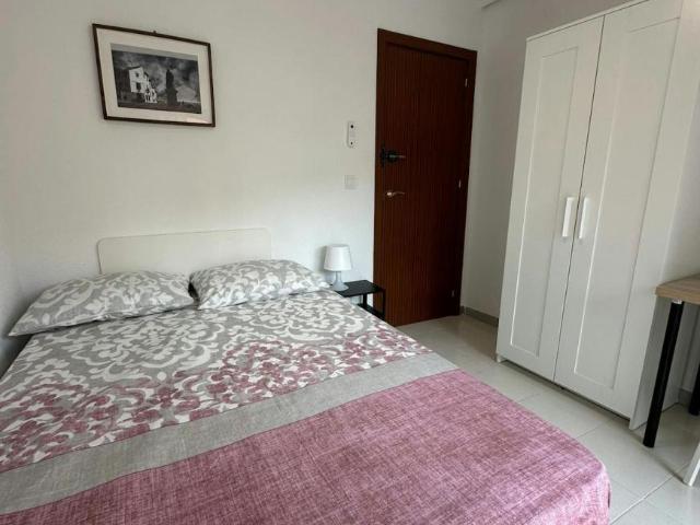 Habitación en alquiler en Zarzaquemada, Leganés