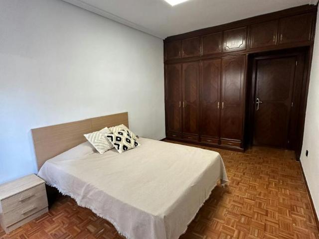 Habitación en alquiler en Las Gaunas, Logroño