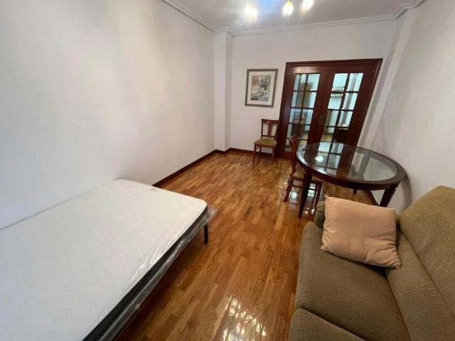 Habitación en alquiler en Madre de Dios, Logroño