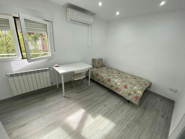 Habitación en alquiler en Villaverde, Medina-sidonia